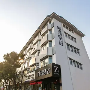 Zsmart Hotel